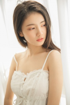 姬小满流眼泪翻白眼流口水的表情